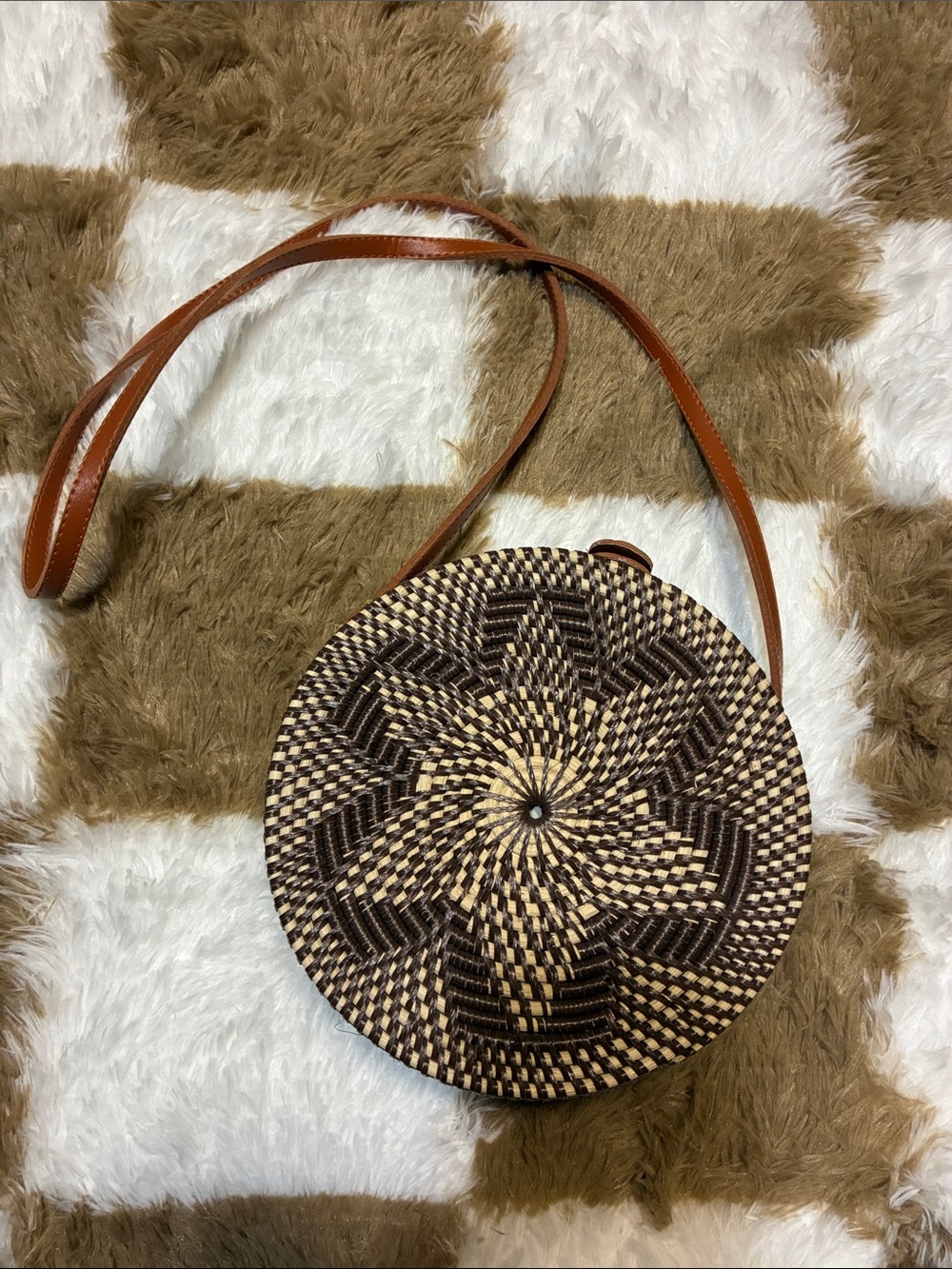 Round Woven Crossbody Bag in Natural & Dark Brown